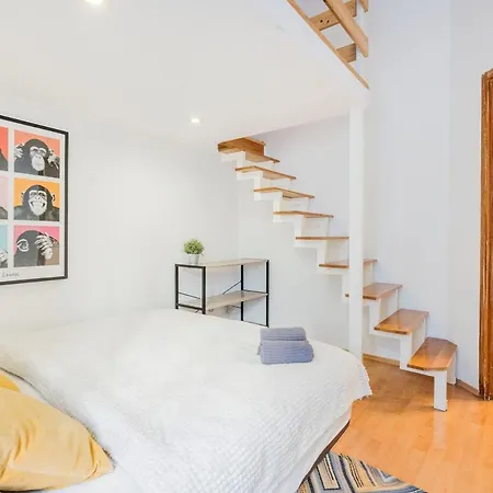 Mh008-secluded Spacious Oasis-best Location In Downtown Apartman Budapest
