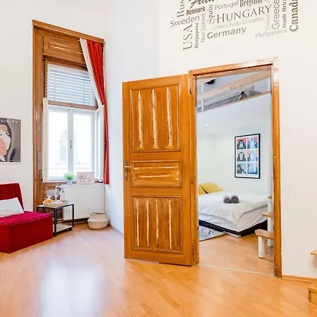 Apartman Mh008-secluded Spacious Oasis-best Location In Downtown Budapest