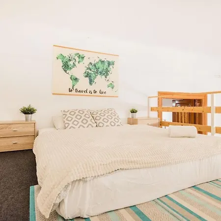 Apartment Mh008-secluded Spacious Oasis-best Location In Downtown Budapest