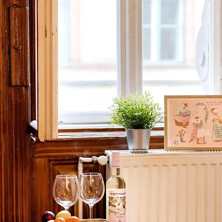 Mh008-secluded Spacious Oasis-best Location In Downtown * Budapest